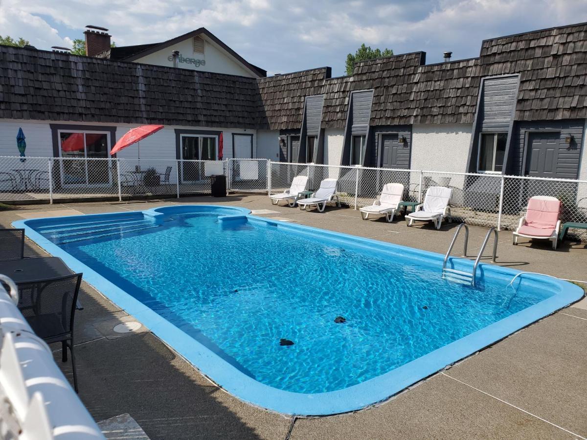 Auberge Champetre Sainte-Adèle Eksteriør billede
